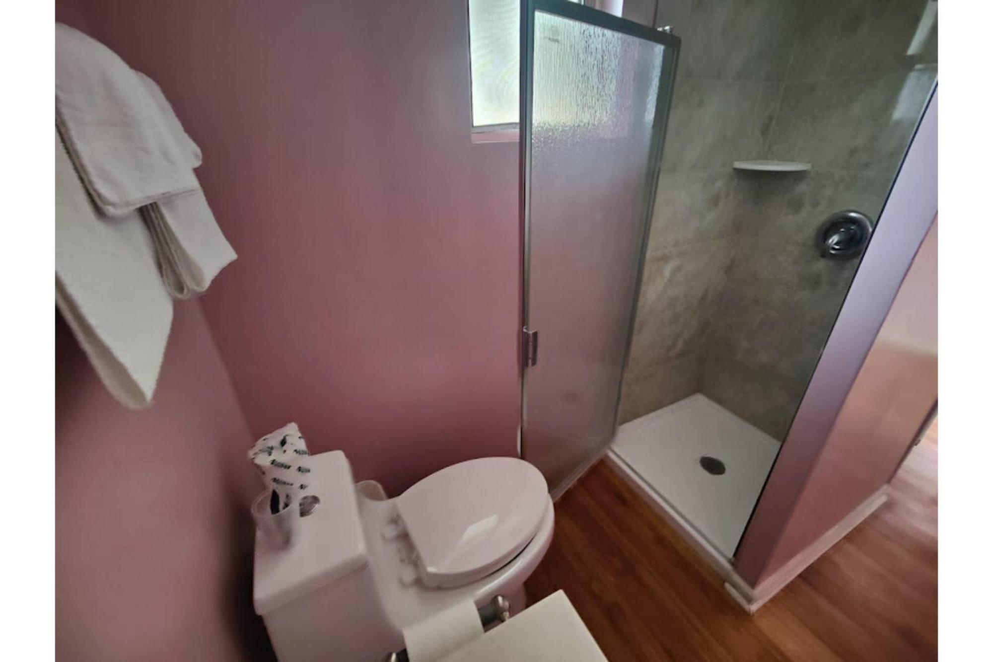 Oyo Hotel Edgebrook Chicago North Shore Екстериор снимка